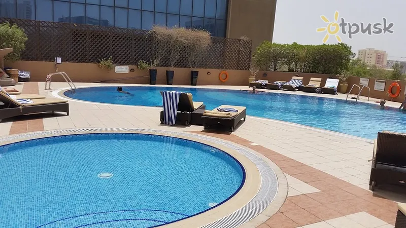 Фото отеля Majestic City Retreat Hotel 4* Дубай ОАЭ экстерьер и бассейны