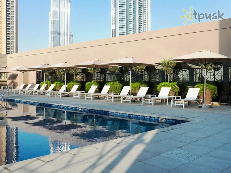Фото отеля Rove Downtown Dubai 3* Dubajus JAE išorė ir baseinai
