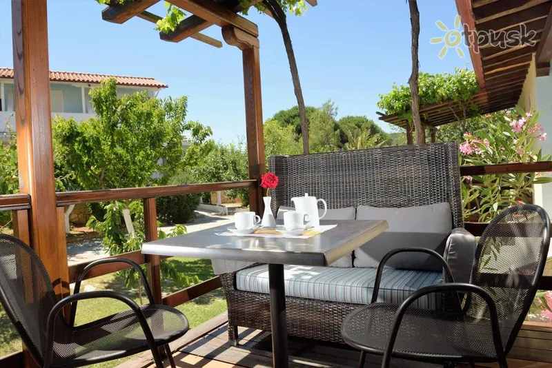 Фото отеля Antigoni Beach Resort Hotel & Suites 4* Halkidiki — Sitonija Grieķija istabas