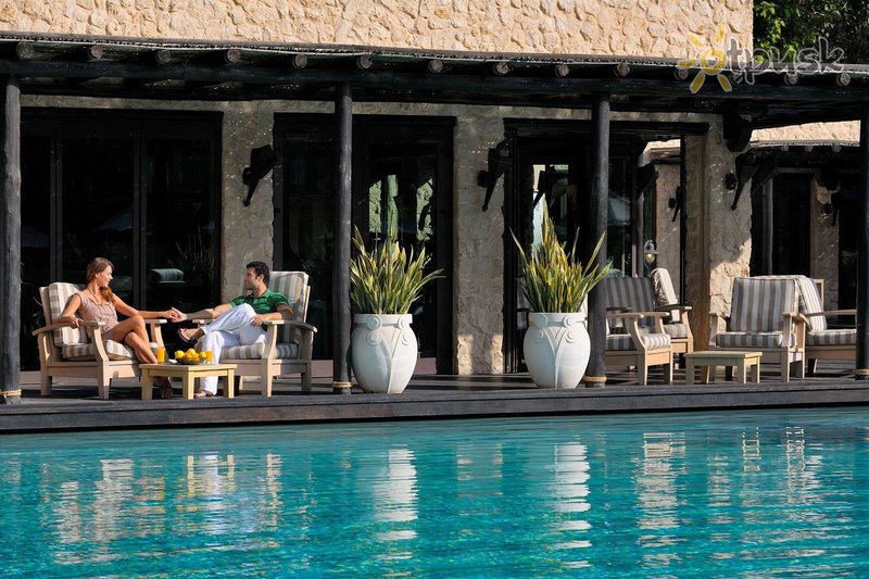 Фото отеля One & Only Royal Mirage The Arabian Court 5* Дубай ОАЕ екстер'єр та басейни