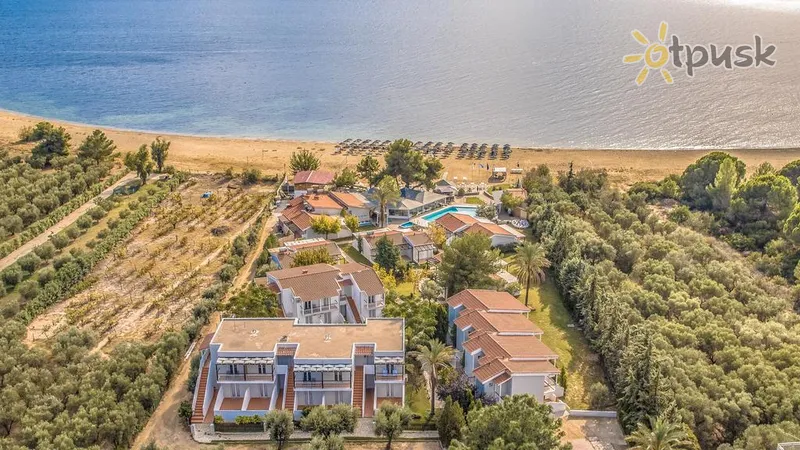Фото отеля Coral Blue Beach Hotel 3* Халкідікі – Сітонія Греція екстер'єр та басейни