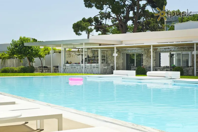 Фото отеля Marathon Beach Resort 3* Аттика Греція екстер'єр та басейни