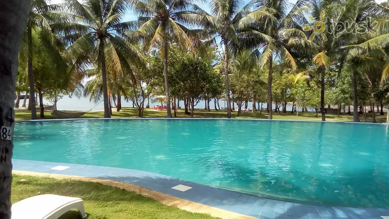 Фото отеля Cordova Reef Village Resort 4* о. Мактан Філіппіни екстер'єр та басейни