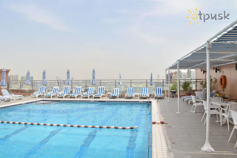 Фото отеля Sheraton Khalidiya Hotel Abu Dhabi 4* Abu Dabis JAE išorė ir baseinai