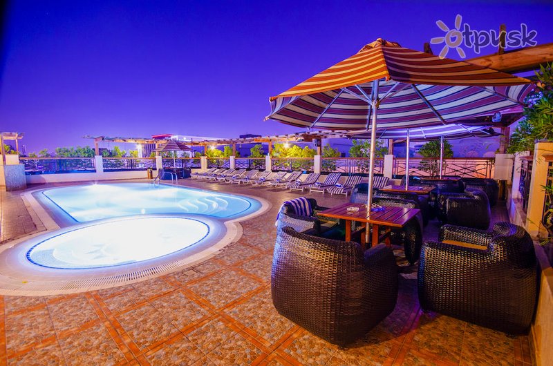 Фото отеля Landmark Summit Hotel 4* Дубай ОАЭ экстерьер и бассейны