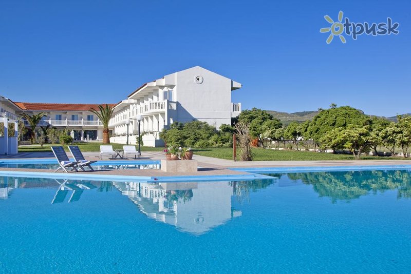 Фото отеля Mrs. Chryssana Beach Hotel 3* о. Крит – Ханья Греция экстерьер и бассейны