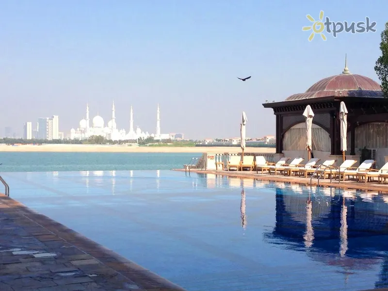 Фото отеля Shangri-La Hotel Qaryat Al Beri Abu Dhabi 5* Abu dabī AAE ārpuse un baseini