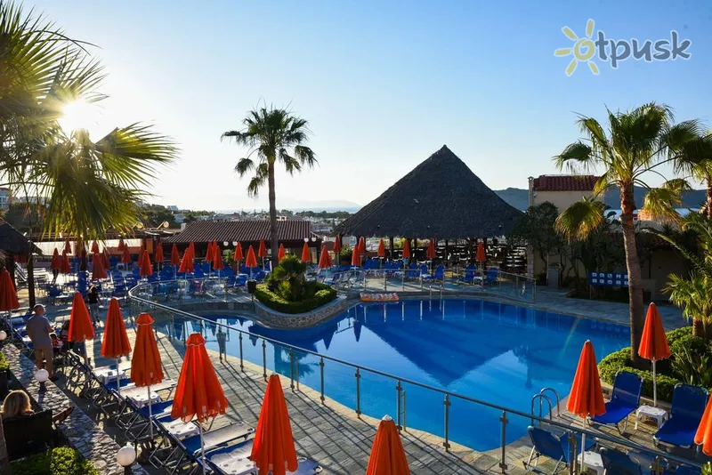 Фото отеля Theo Hotel 4* о. Крит – Ханья Греция экстерьер и бассейны