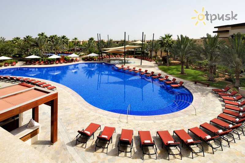 Фото отеля The Westin Abu Dhabi Golf Resort & Spa 5* Абу Даби ОАЭ экстерьер и бассейны
