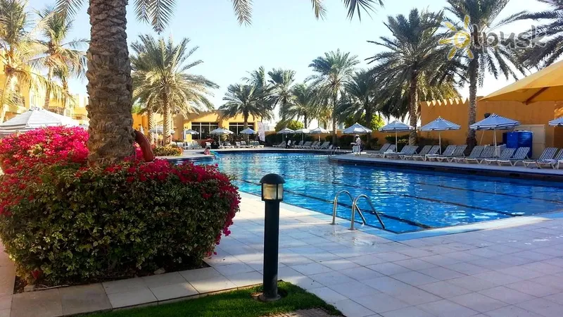 Фото отеля Al Hamra Village Golf & Beach Resort 4* Rasalhaima AAE ārpuse un baseini