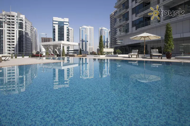 Фото отеля La Verda Dubai Marina Suites & Villas 5* Dubajus JAE išorė ir baseinai