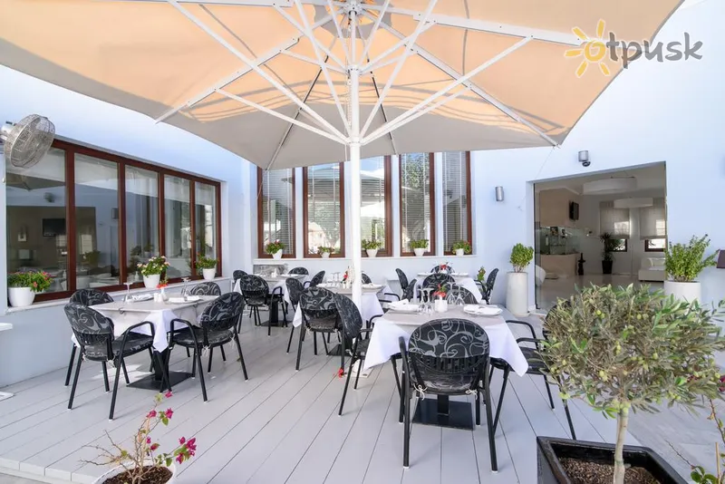Фото отеля La Mer Deluxe Hotel & Spa 5* par. Santorini Grieķija bāri un restorāni
