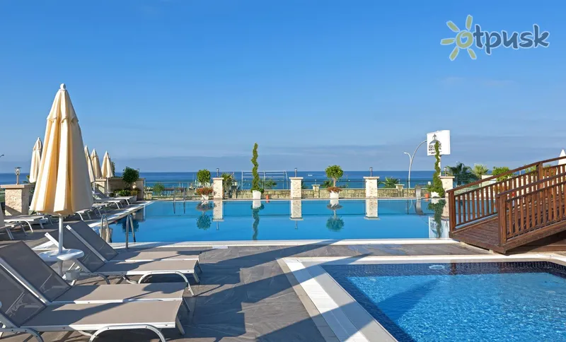 Фото отеля Asia Beach Resort & Spa Hotel 5* Alanija Turkija išorė ir baseinai