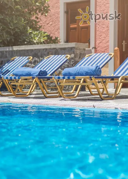 Фото отеля Sunrise Hotel 2* о. Санторіні Греція екстер'єр та басейни