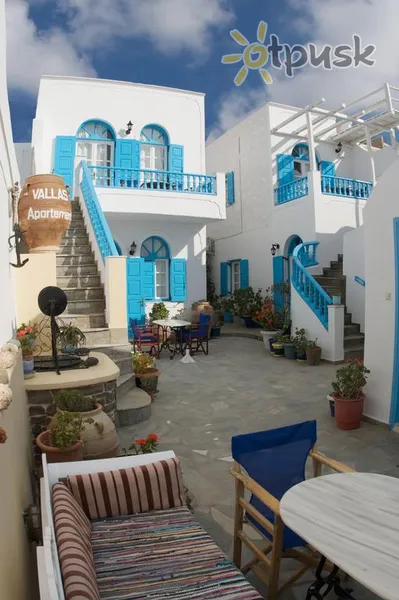 Фото отеля Vallas Apartments 3* о. Санторіні Греція екстер'єр та басейни