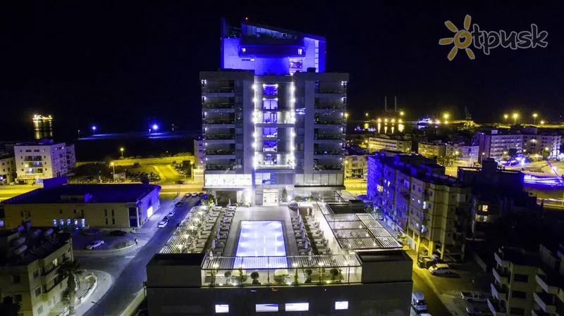 Фото отеля Radisson Blu Hotel Larnaca 5* Ларнака Кипр экстерьер и бассейны