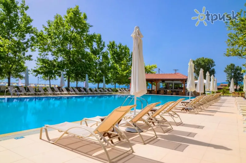 Фото отеля Giannoulis Hotel 3* Pieria Grieķija ārpuse un baseini