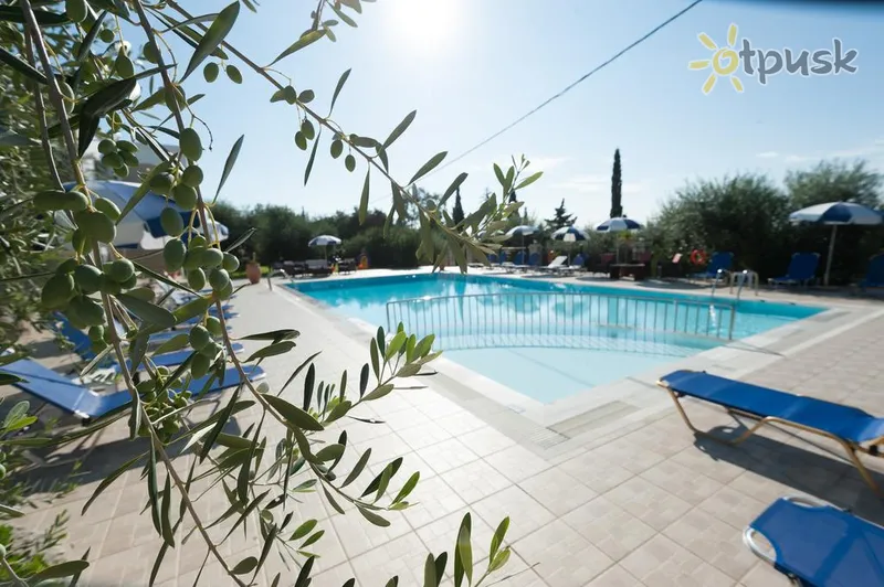 Фото отеля Crystal Blue Apartments 3* о. Корфу Греція екстер'єр та басейни