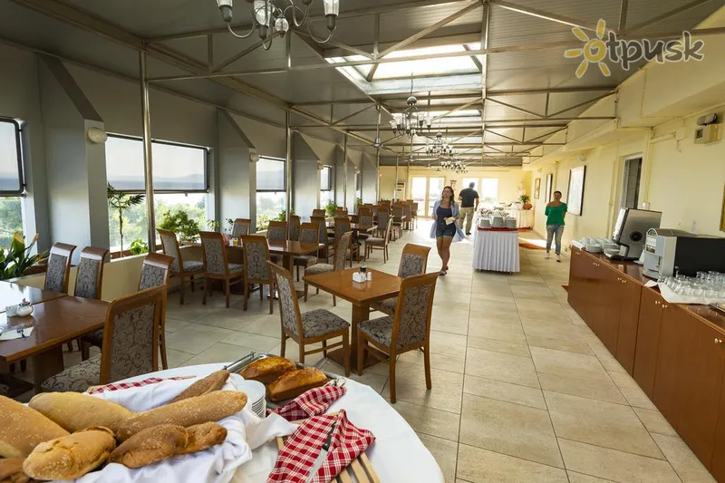 Фото отеля Dolphin Resort & Conference 3* Atika Grieķija bāri un restorāni