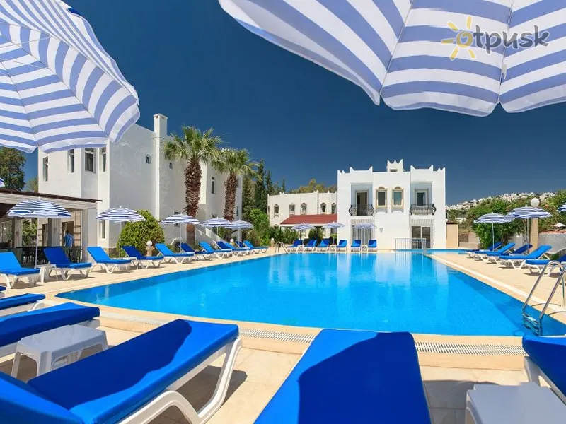 Фото отеля Bitez Kassandra Hotel 3* Бодрум Туреччина екстер'єр та басейни