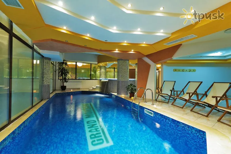 Фото отеля Grand Montana Hotel 3* Бансько Болгарія екстер'єр та басейни