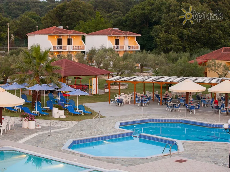 Фото отеля Kanali Hotel 3* Preveza Grieķija ārpuse un baseini