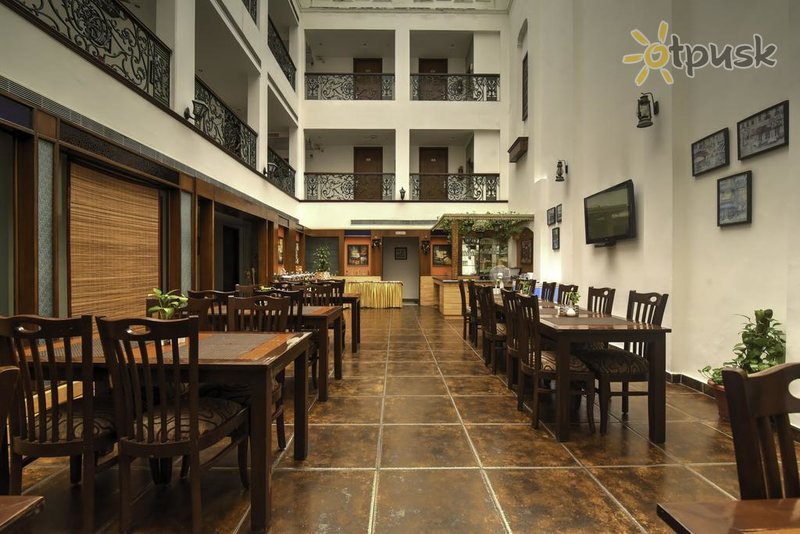 Фото отеля Capital O 16658 Anila 3* Дели Индия бары и рестораны
