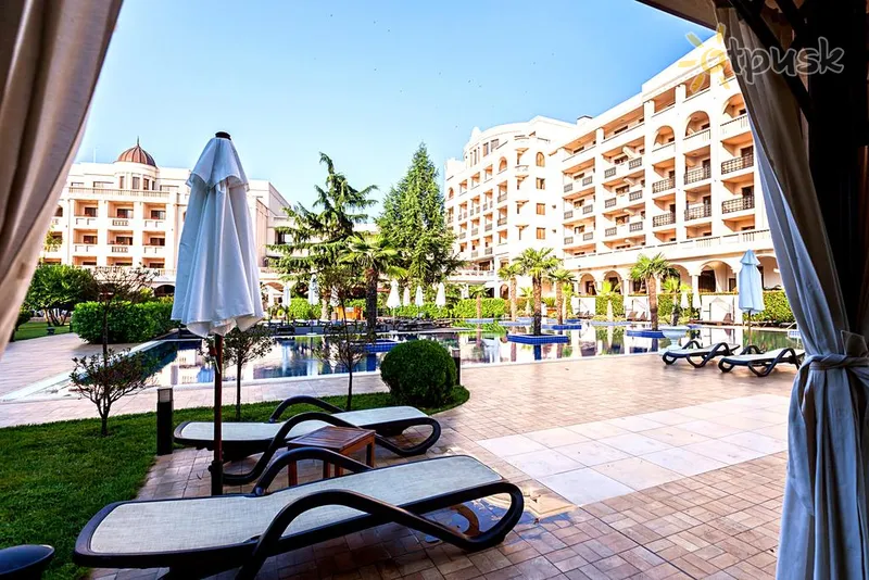 Фото отеля Primoretz Grand Hotel & Spa 5* Burgasas Bulgarija išorė ir baseinai
