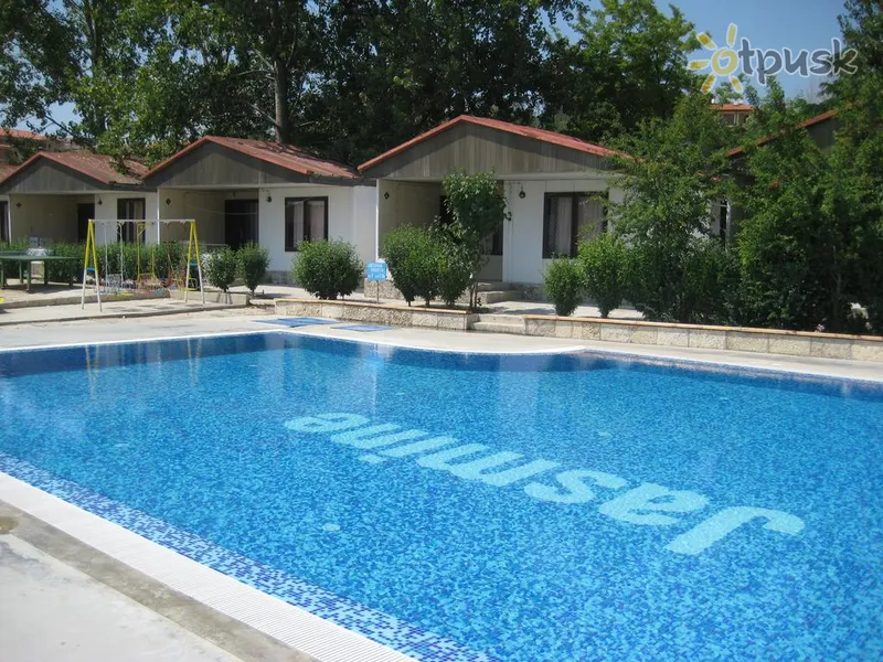 Фото отеля Jasmine 2* Бяла Болгарія екстер'єр та басейни