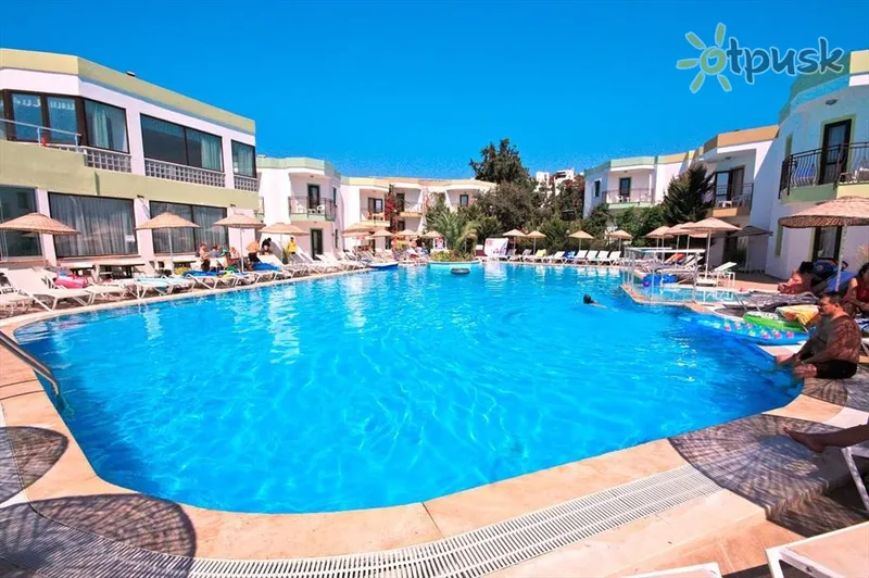 Фото отеля Costa Carina Resort 4* Бодрум Туреччина екстер'єр та басейни