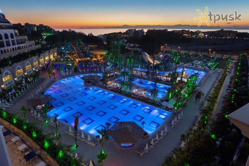 Фото отеля Crystal Sunset Luxury Resort & Spa 5* Сиде Турция экстерьер и бассейны
