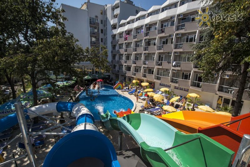 Фото отеля Prestige Deluxe Aquapark Club 4* Золотые пески Болгария аквапарк, горки