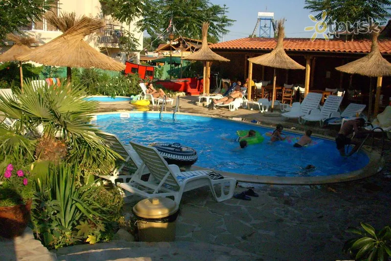 Фото отеля Tropicana Hotel 2* Равда Болгарія екстер'єр та басейни