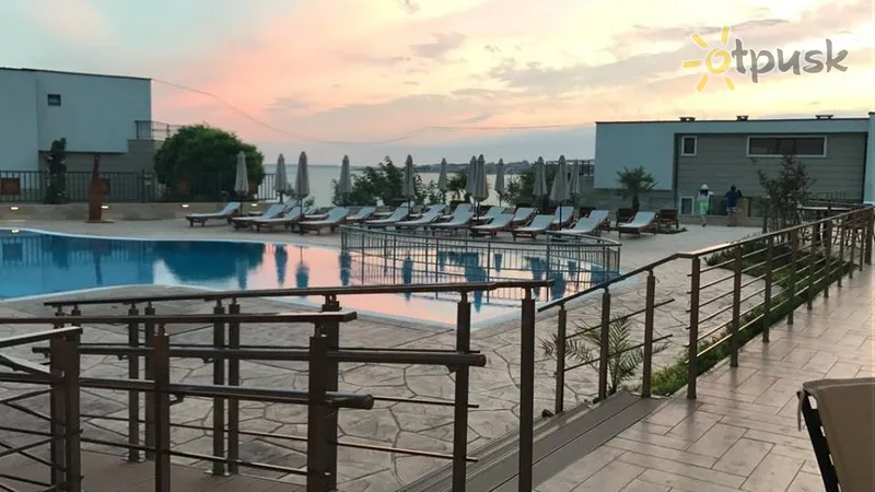 Фото отеля St. Panteleimon Beach Hotel 3* Nesebaras Bulgarija išorė ir baseinai