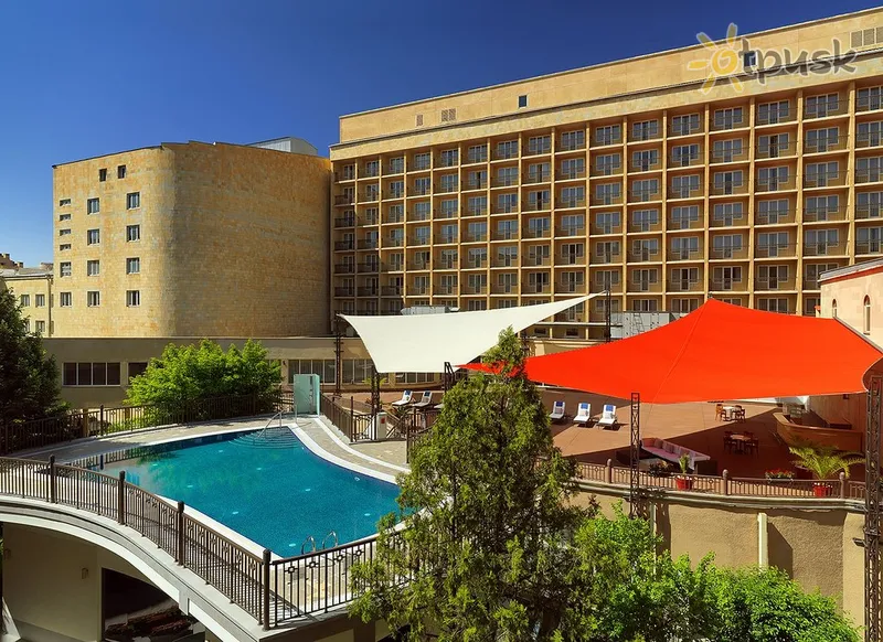 Фото отеля Armenia Marriott Hotel Yerevan 5* Jerevanas Armėnija išorė ir baseinai