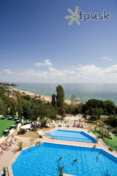 Фото отеля Sunshine Magnolia Palace 3* Auksinės smiltys Bulgarija išorė ir baseinai
