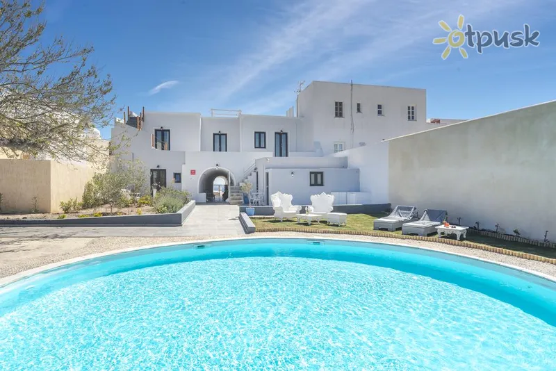 Фото отеля La Maltese Oia Luxury Suites 4* о. Санторіні Греція екстер'єр та басейни