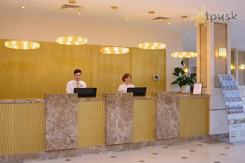 Фото отеля The Grand Gloria Hotel 5* Батуми Грузия лобби и интерьер