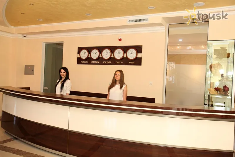 Фото отеля Artsakh Hotel 4* Ереван Армения лобби и интерьер