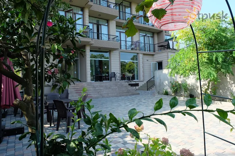Фото отеля Terassa Hotel Kobuleti 3* Кобулети Грузия экстерьер и бассейны