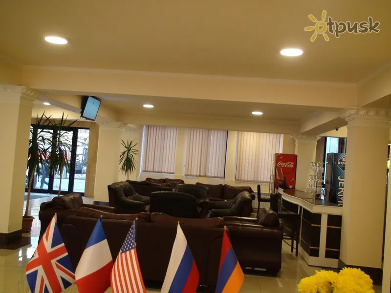 Фото отеля Comfort Hotel 3* Jerevanas Armėnija fojė ir interjeras
