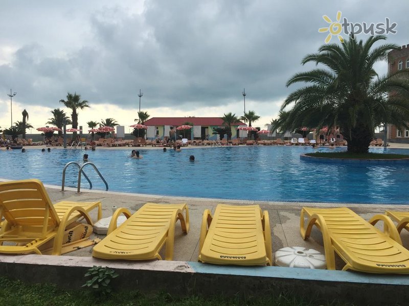 Фото отеля Orbi Residence 4* Батуми Грузия экстерьер и бассейны