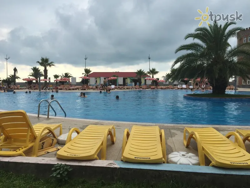Фото отеля Orbi Residence 4* Батумі Грузія екстер'єр та басейни