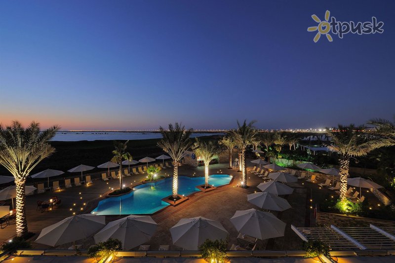 Фото отеля Park Inn by Radisson Abu Dhabi Yas Island 3* Абу Даби ОАЭ экстерьер и бассейны