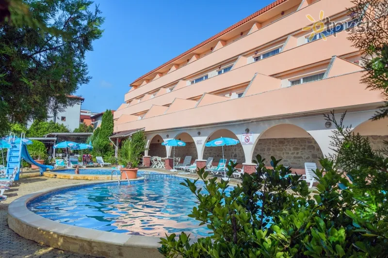 Фото отеля Lozenets Resort Hotel 3* Цареве Болгарія екстер'єр та басейни