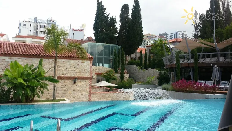 Фото отеля DoubleTree by Hilton Kusadasi 4* Kušadasis Turkija išorė ir baseinai