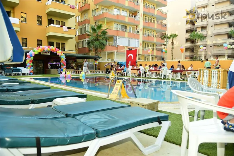 Фото отеля Gold Twins Family Beach Hotel 3* Аланія Туреччина екстер'єр та басейни