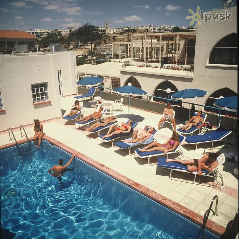 Фото отеля Cornelia Hotel 2* Ayia Napa Kipras išorė ir baseinai