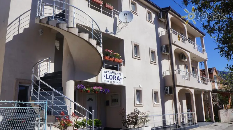 Фото отеля Lora Apartments 3* Bārs Melnkalne ārpuse un baseini