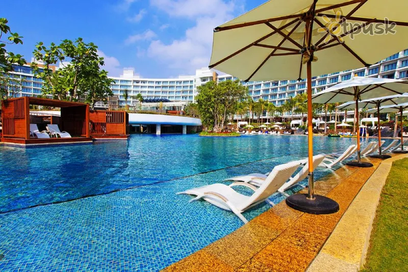 Фото отеля The Westin Sanya Haitang Bay Resort 5* о. Хайнань Китай екстер'єр та басейни